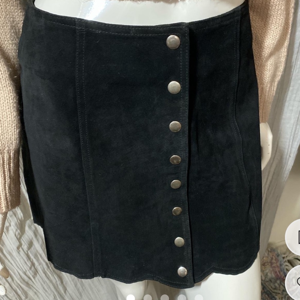 Vintage 90s | Contempo Casuals | Suede Button Front Skirt 🌵